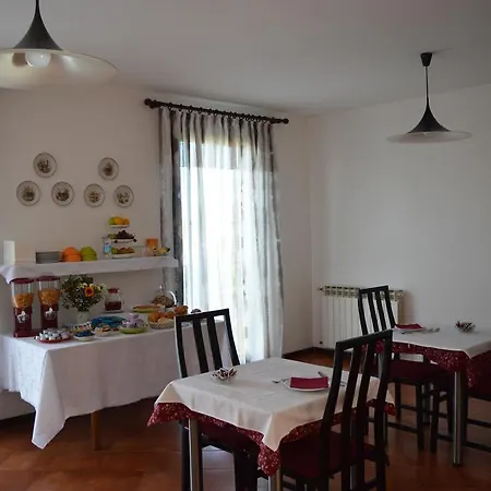 Il Corso Oda ve Kahvaltı *